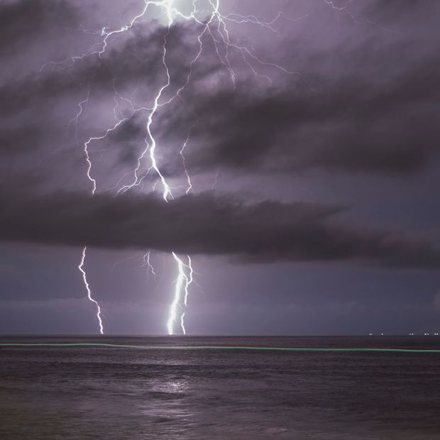 Tormentas Eléctricas: Así Puede Afectarte un Rayo Dentro de Casa